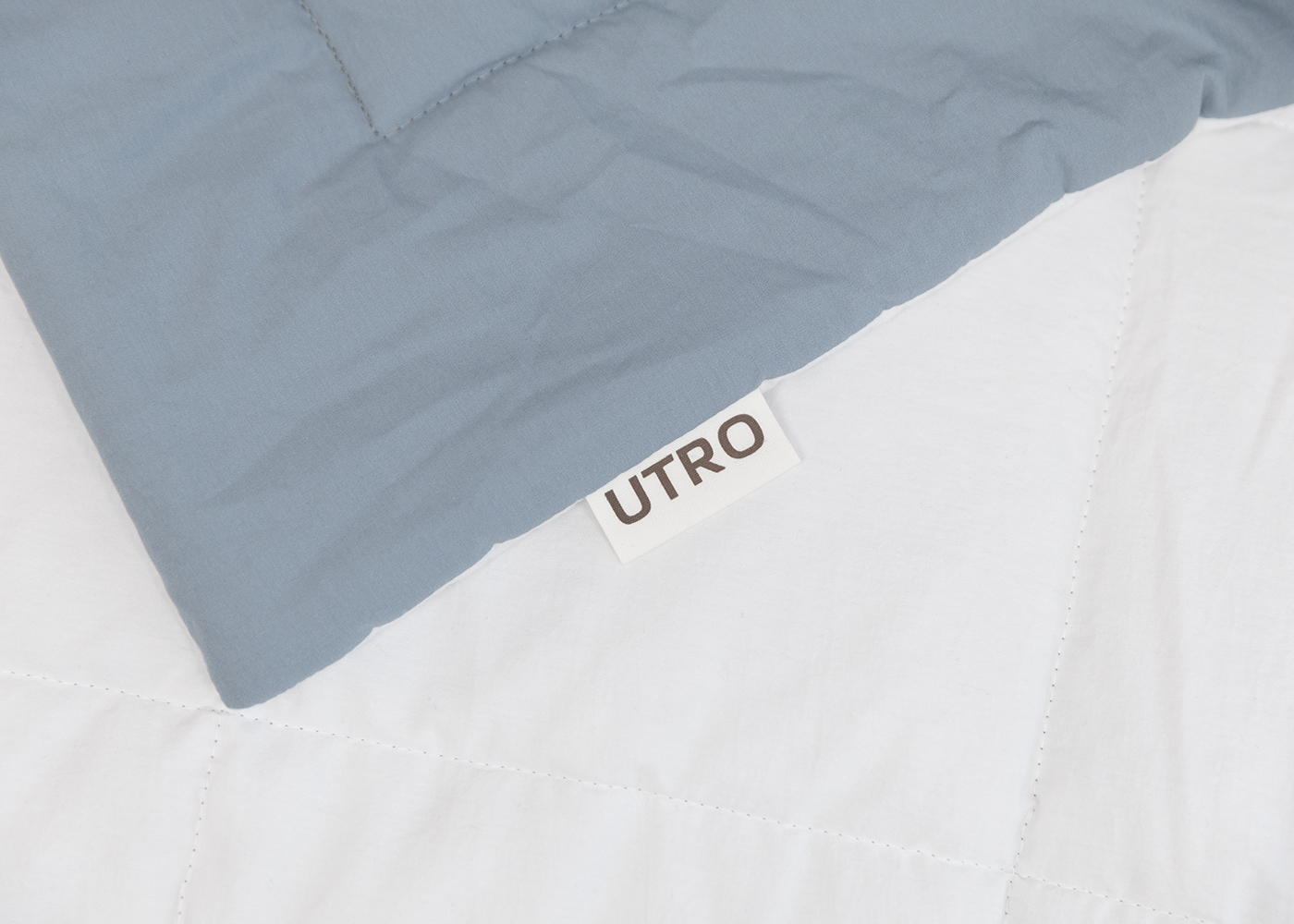 Одеяло из перкали, белый + пыльно-голубой. Фото 3.