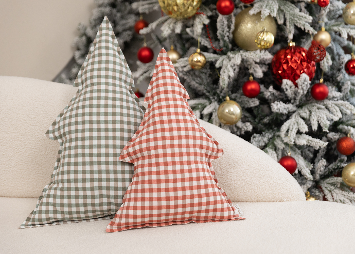 Декоративная подушка "Ёлка" зеленая клетчатая. Фото 0.