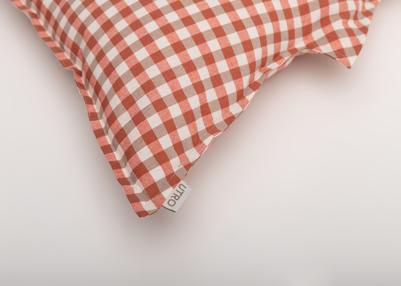 Декоративная подушка "Ёлка" красная клетчатая. Фото 2.