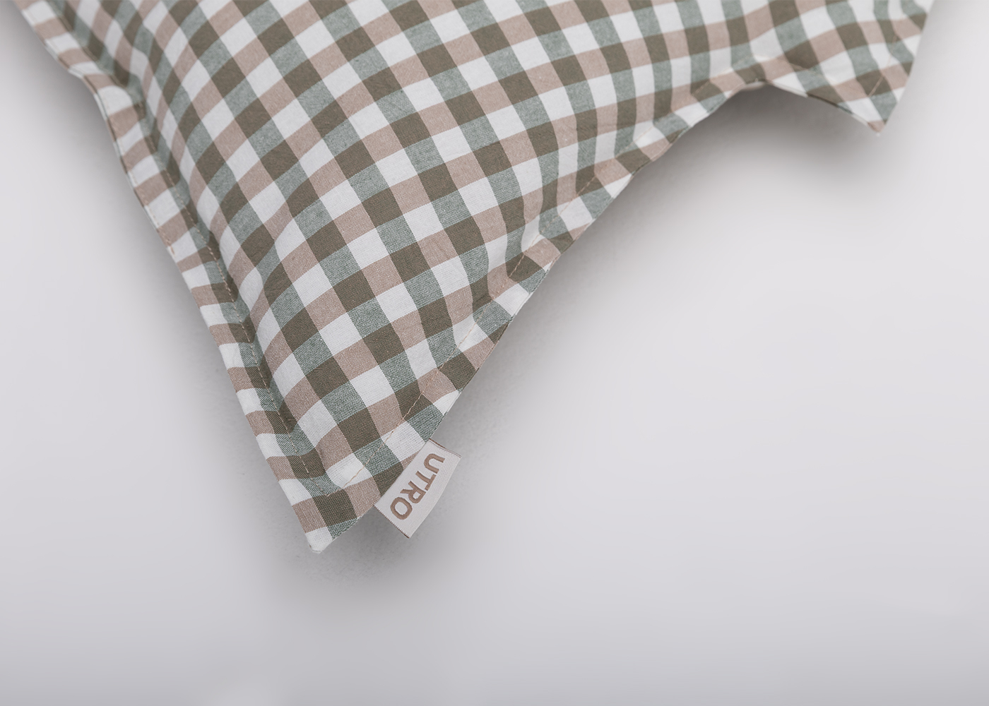 Декоративная подушка "Ёлка" зеленая клетчатая. Фото 2.