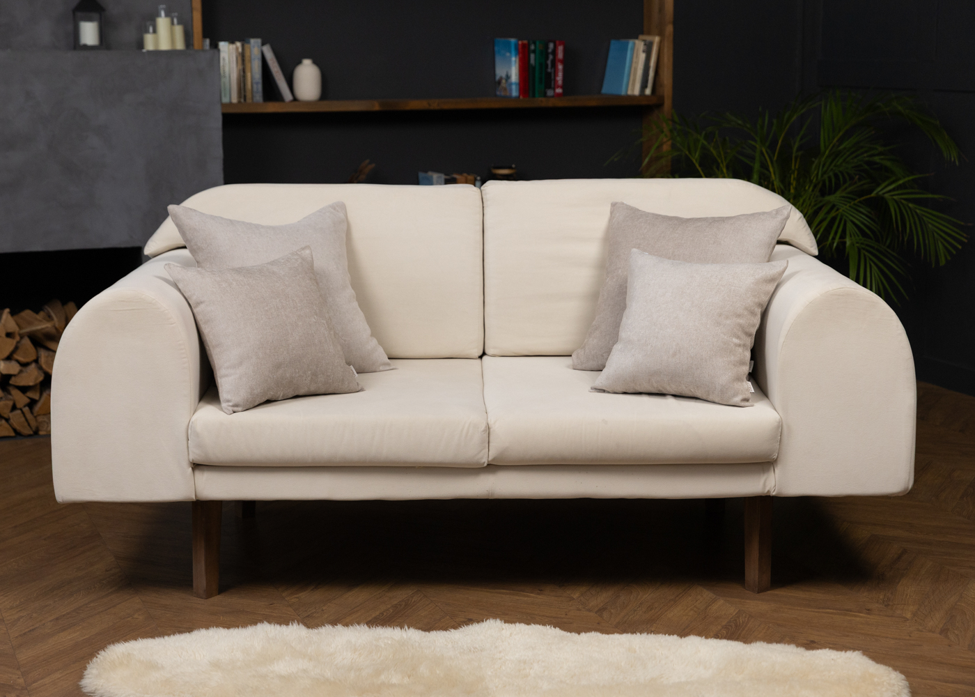 Декоративная наволочка из шенилла бежевая. Фото 1.