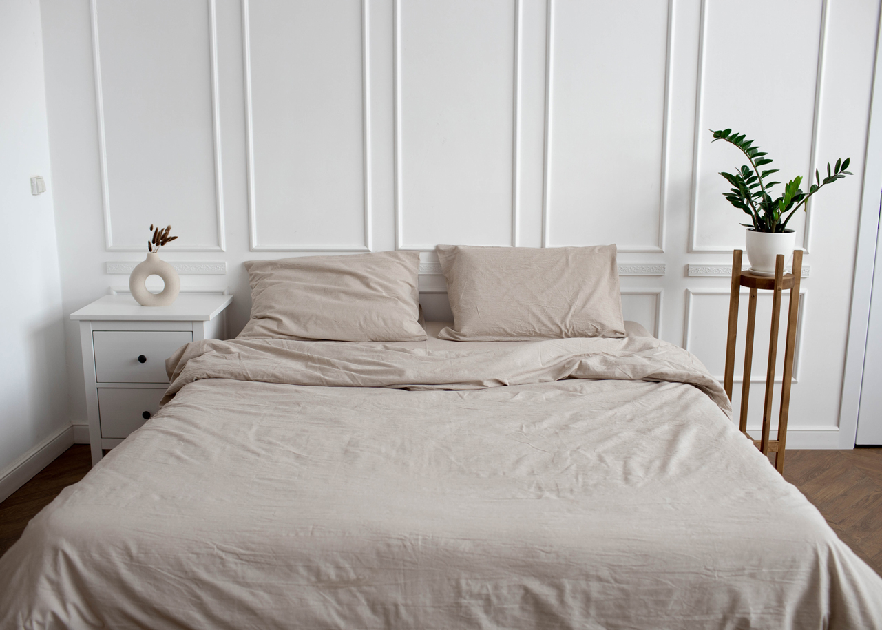 Комплект постельного белья UTRO из вареного хлопка, Бежевый, Двуспальный, на резинке, 50 x 70 см. Фото 0.